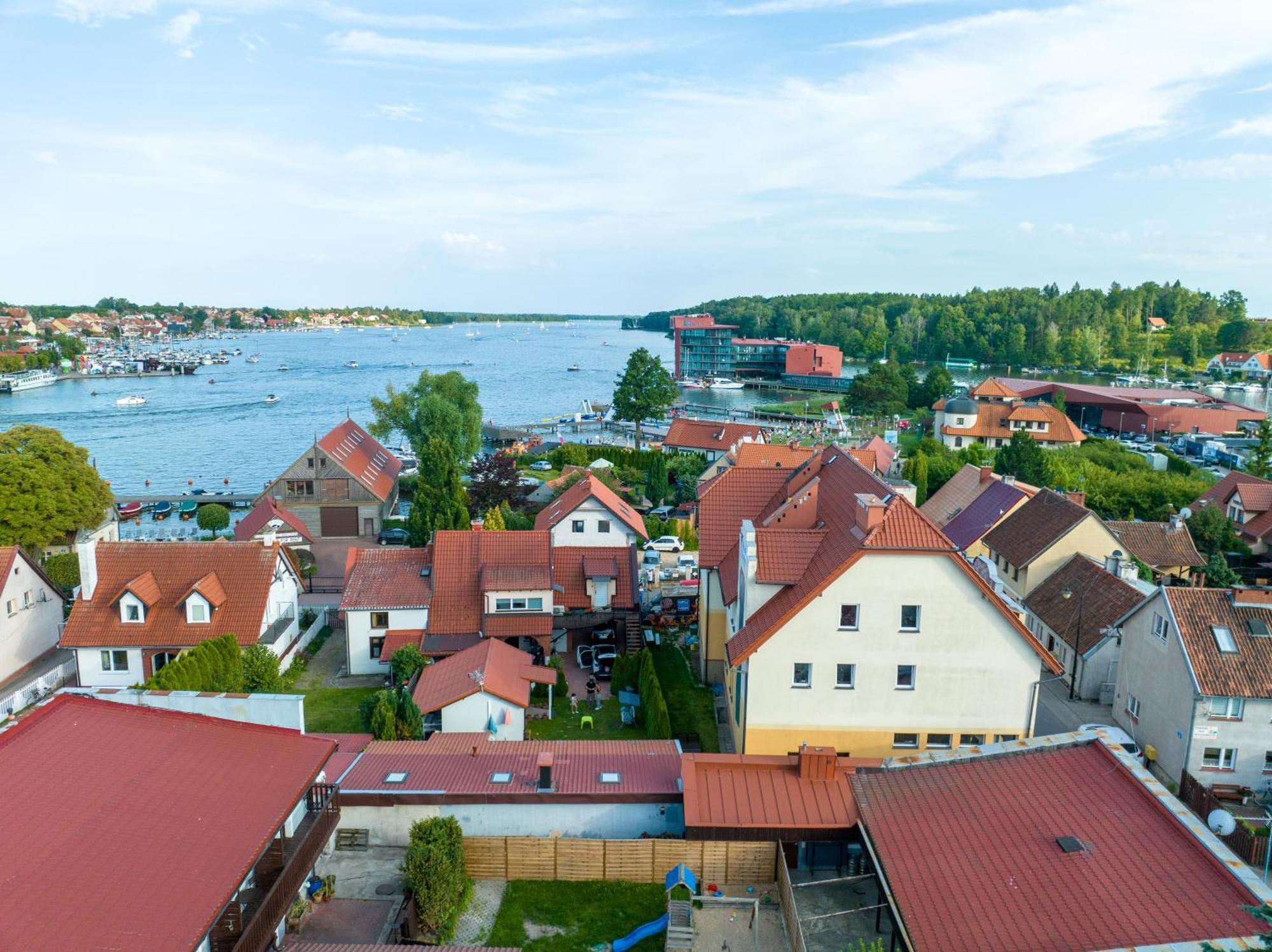Agamim Hotell Mikołajki Exteriör bild